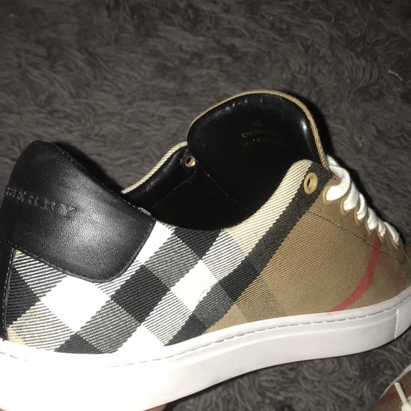 burberry laces
